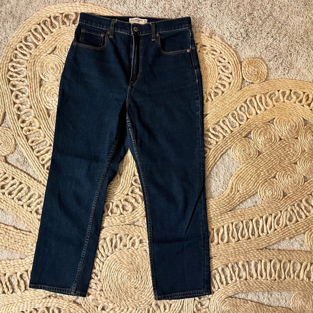 Abercrombie & Fitch Ultra High Rise Ankle Straight Jean